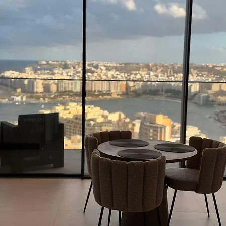 Mercury Tower Luxury شقة سانت جوليان