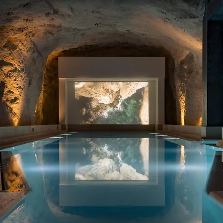 Isle Royal By Mercury Tower *