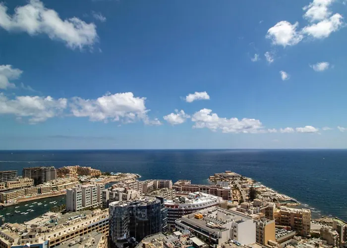 Isle Royal By Mercury Tower 公寓