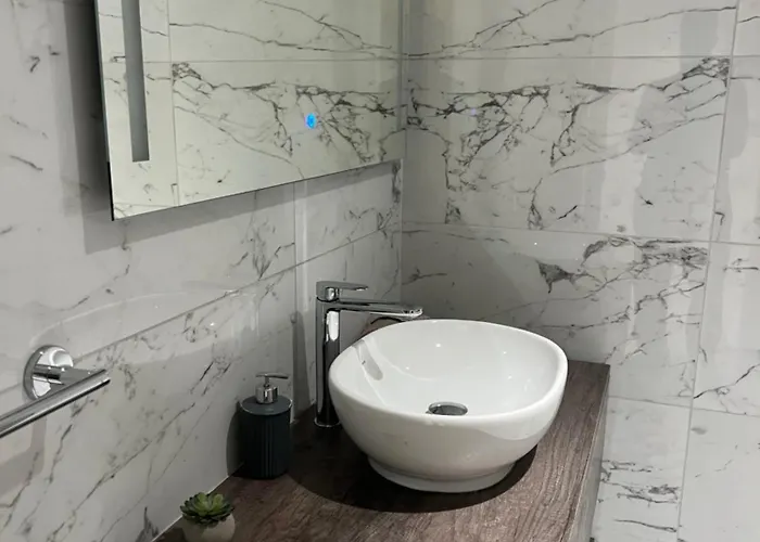 Isle Royal By Mercury Tower Saint Julian's