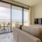 Apartment Isle Royal By Mercury Tower Saint Julian's
